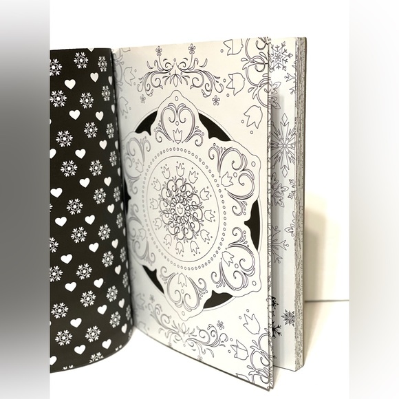 Set of 2 Hard Cover Disney Art Therapy Coloring Book. Disney Princess & Frozen. - Picture 3 of 14